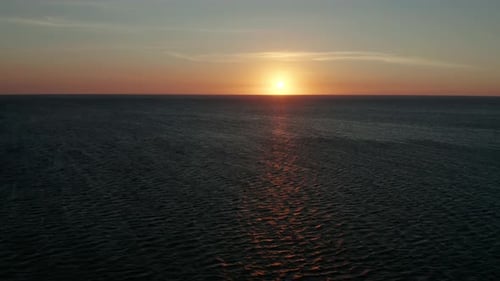 Sonnenuntergang über dem Meer