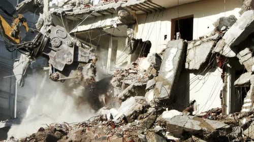 Demolution Destruction An Old House Building 22