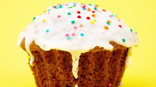 Delicious Cupcake with Frosting and Colorful Sprinkles