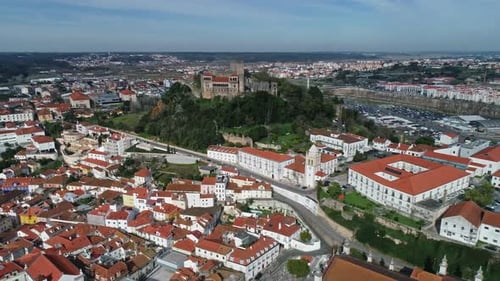 Château médiéval des Templiers à Leiria