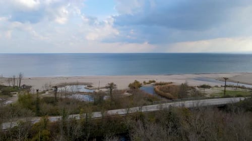 waves coming fast to the beach, waves in winter day