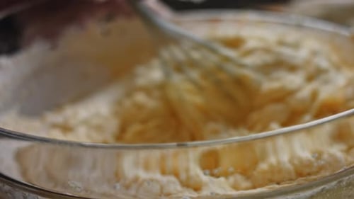 Bake the Dough for the Cake in the Form of Baking