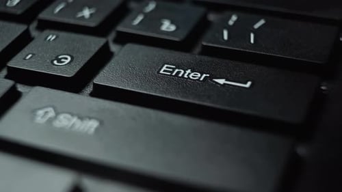 Presionar el botón Entrar en el teclado del ordenador