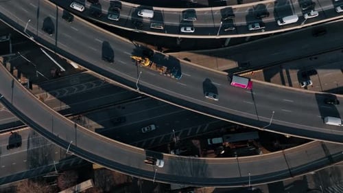 Autoroute Ville animée Heure de pointe Embouteillage lourd Autoroute