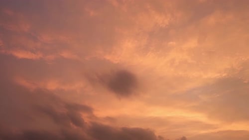 4K Sky Time lapse, beau fond, Timelapse du ciel de gratte-ciel.
