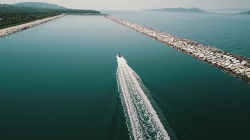 Antenne de bateau de vitesse blanche