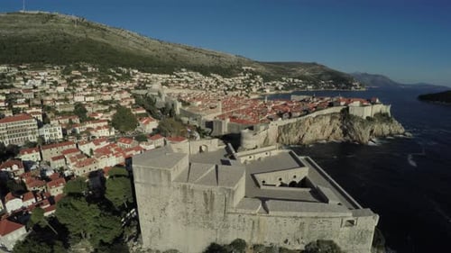 Aerial shot of Fort Lovrijenac and the old town