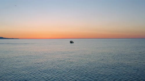 Fisherman-Silhouette bei Sonnenaufgang