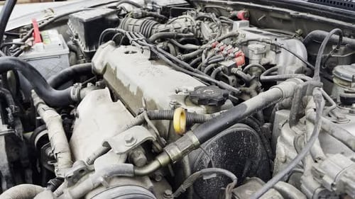 Automechaniker-Maschine arbeitet 1