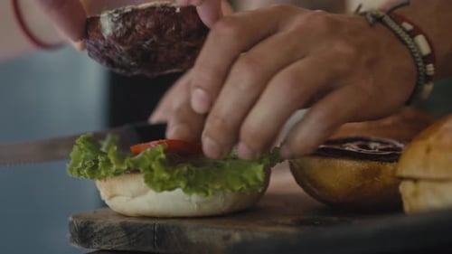 Making a Tasty Hamburger