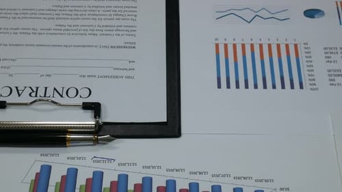Rapports sur les contrats commerciaux et les ventes