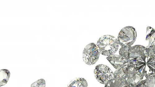 Diamantes que se dispersan o vuelan sobre fondo blanco con Alpha 4K