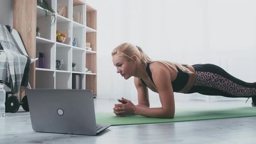 Heimtraining Online-Konferenz für weibliche Fitness