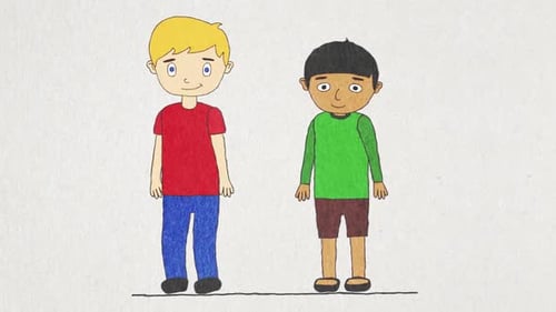 Niños caucásicos e indios felices comparten alojamiento