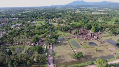 AERIAL SHOT OF SUKHOTHAI HISTORICAL PARK
UNESCO WORLD HERITAGE SITE IN THAILAND
AT SUHKOTHAI PROVIN