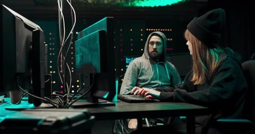 Equipe de hackers adolescentes procurados internacionalmente infecta servidores e infraestrutura com ransomware