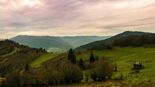 Wunderschöner rosa Sonnenuntergang in Green Hills