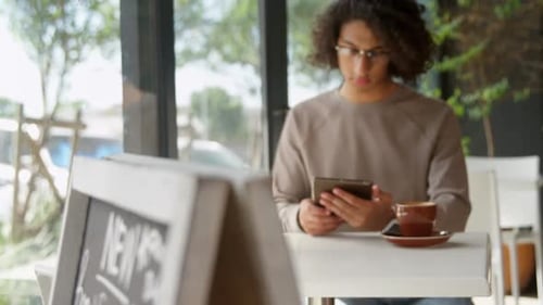 Man using tablet
