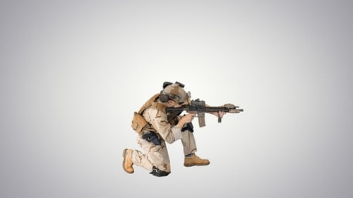 Soldat setzt sich zum Zielen und Schießen mit Gewehr hin