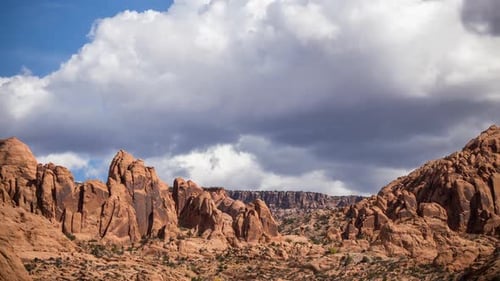 Zeitraffer über Red Rock Cliffs