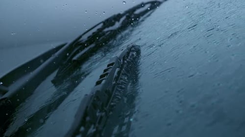 Windshield wiper with rain, Slow Motion