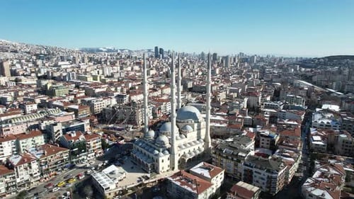 Mosque Neighborhood