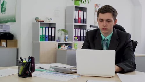 Büroangestellter