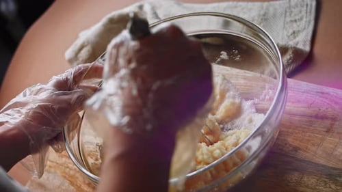 Bake the Dough for the Cake in the Form of Baking