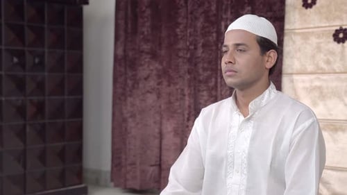 Ernster muslimischer Mann