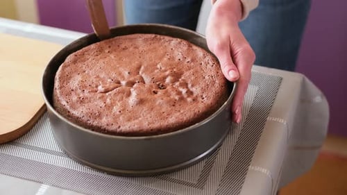 Removing Cake from Baking Pan