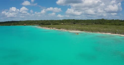 Kayac in Lagoon Bacalar