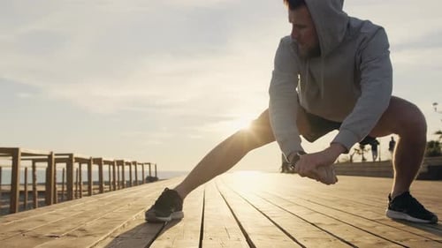 Training mit Dehnübungen für den inneren Oberschenkel