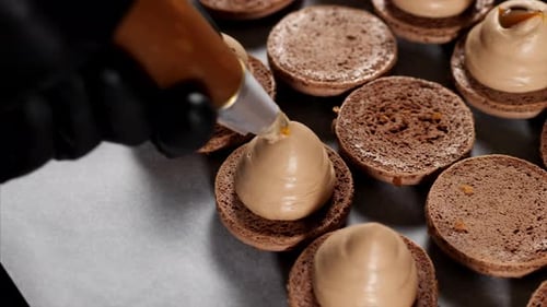 Filling Chocolate Macarons with Cream and Caramel