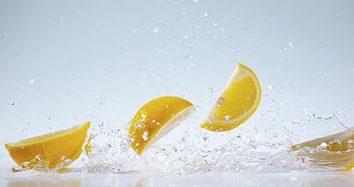 Lemon Wedges Fall and Splash