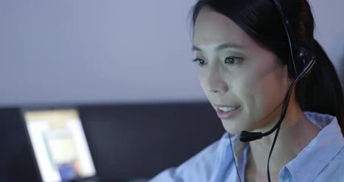 Customer services answer call