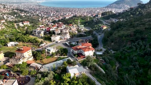 Buntes Panorama über die Stadt Luftbild 4 K Alanya Türkei