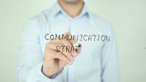 Estrategia de comunicación, escritura en pantalla