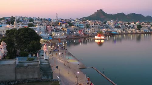 Pushkar ist eine Stadt im Bezirk Ajmer im indischen Bundesstaat Rajasthan