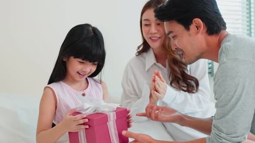 Family Brings Sleeping Child a Heartfelt Birthday Gift