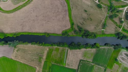 Campos fluviais e agrícolas