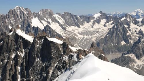 images Cinématographique des montagnes des Alpes