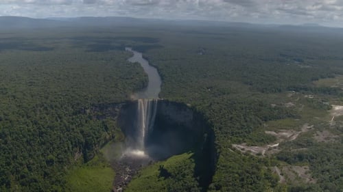 Kaieteur Falls Guyana