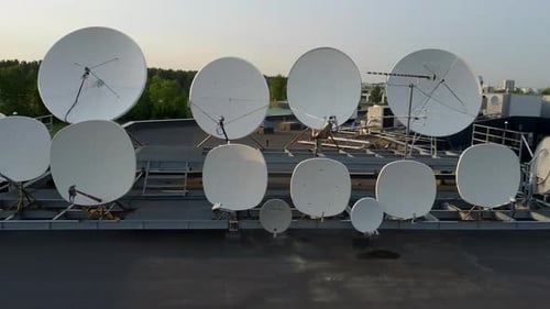 Antenas y torres de comunicación