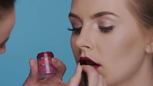 Mua Master Painting Model Lips in Red