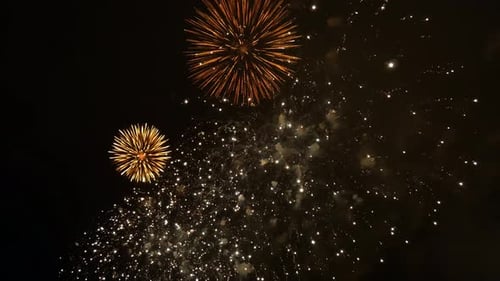 Feuerwerk am Nachthimmel