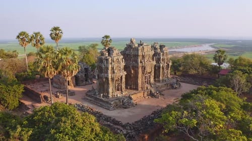 Prasat Phnom Krom-Ruine