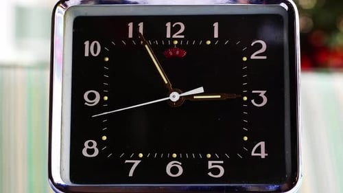 Black Colored Old Mechanical Clock Working