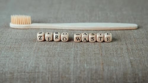 Free from plastic accessories.