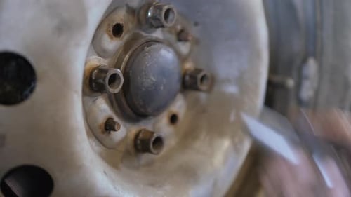 Installation of the Machine Wheel.