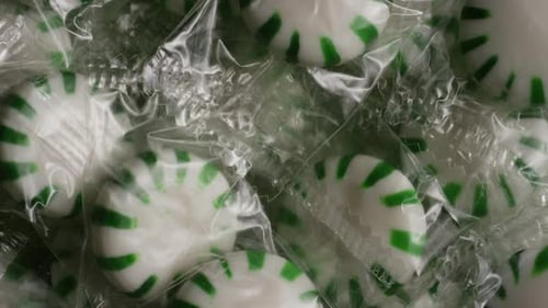 Tir rotatif de bonbons durs à la menthe verte